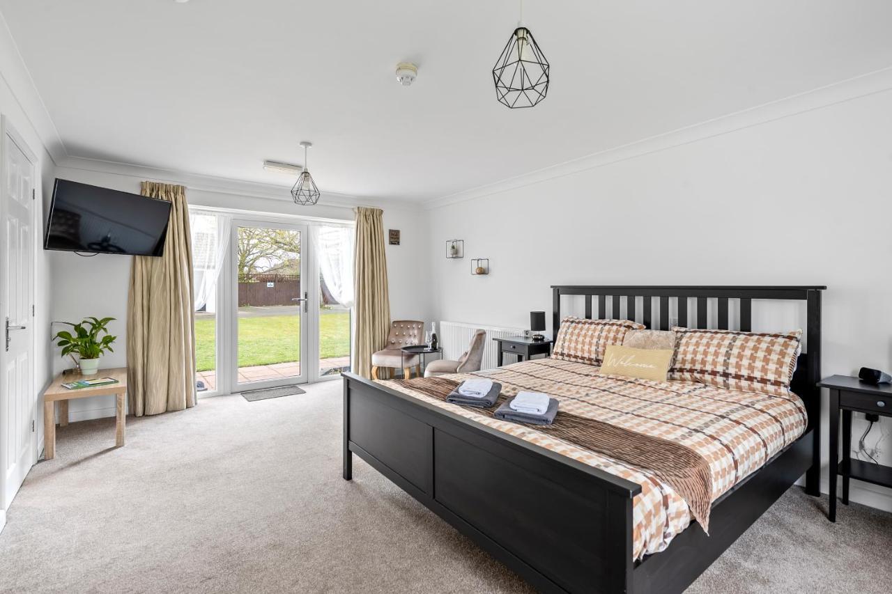 Number 6 - Lytton Tree Lodge, Reydon, Southwold Eksteriør billede