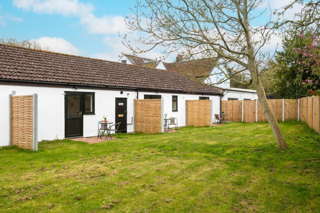 Number 6 - Lytton Tree Lodge, Reydon, Southwold Eksteriør billede